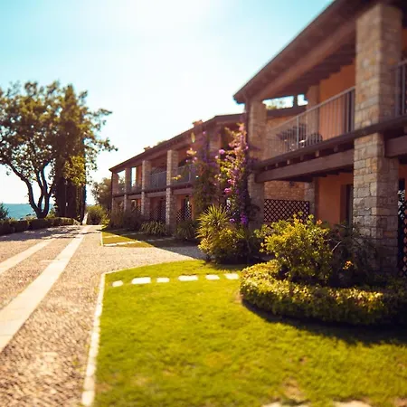 Domina Borgo Degli Ulivi - Garda Aparthotel Gardone Riviera