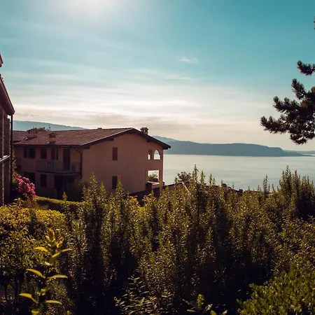 Domina Borgo Degli Ulivi - Garda Aparthotel
