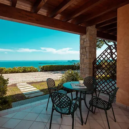 Aparthotel Domina Borgo Degli Ulivi - Garda Gardone Riviera