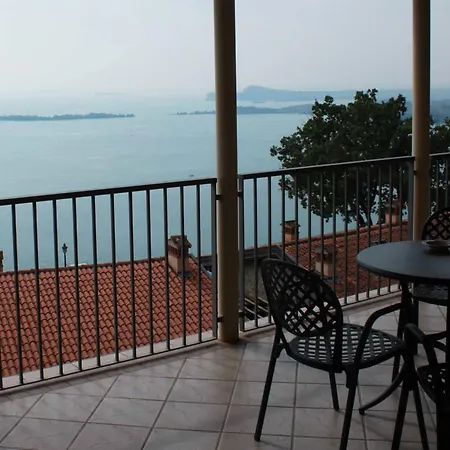 Domina Borgo Degli Ulivi - Garda Aparthotel Gardone Riviera