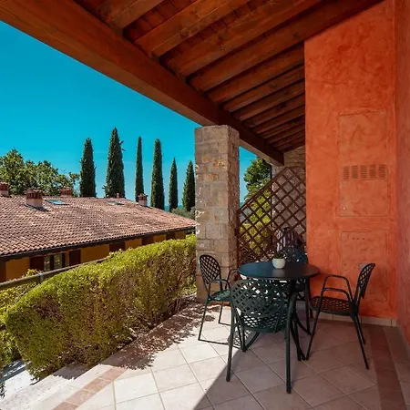 Aparthotel Domina Borgo Degli Ulivi - Garda Gardone Riviera