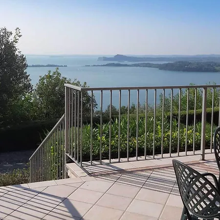 شقة فندقية Domina Borgo Degli Ulivi - Garda 4*