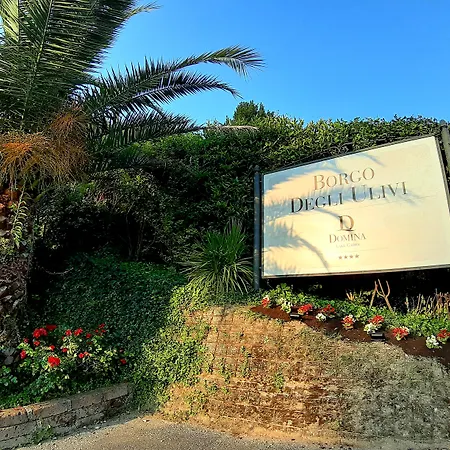 Domina Borgo Degli Ulivi - Garda شقة فندقية 4*