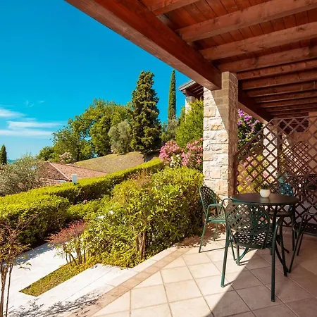 Domina Borgo Degli Ulivi - Garda 4*